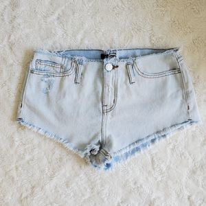 BDG Raw Waistband Denim Shorts in Size 25